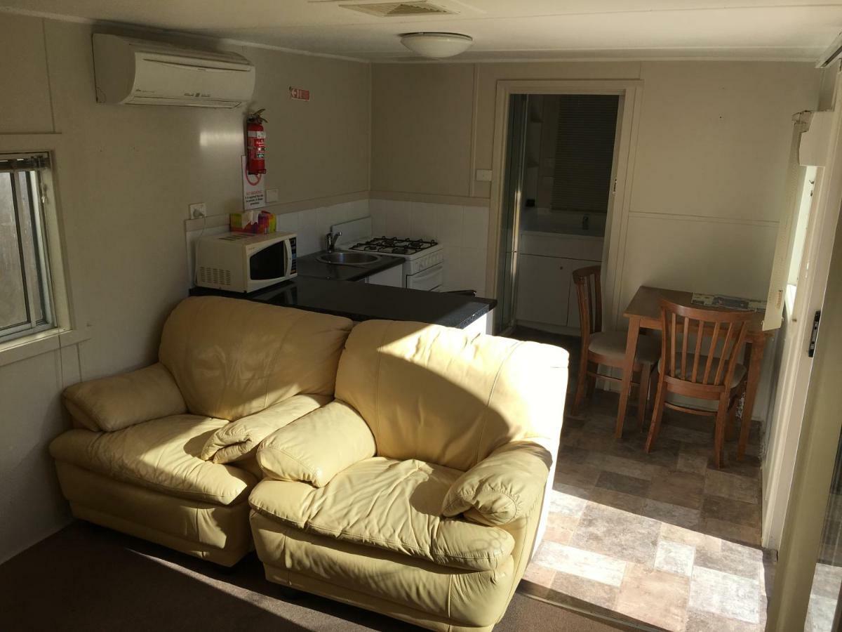 לייקס אינטרנס Kickback Cottages מראה חיצוני תמונה