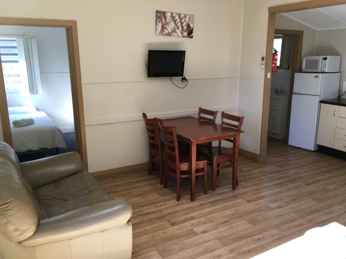 לייקס אינטרנס Kickback Cottages מראה חיצוני תמונה